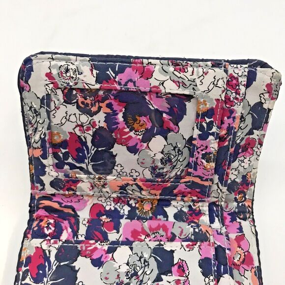 Vera Bradley Wallet Trifold CC ID Cash Quilted Navy Blue Floral Lined 5.5 x 4.5 - Picture 10 of 15